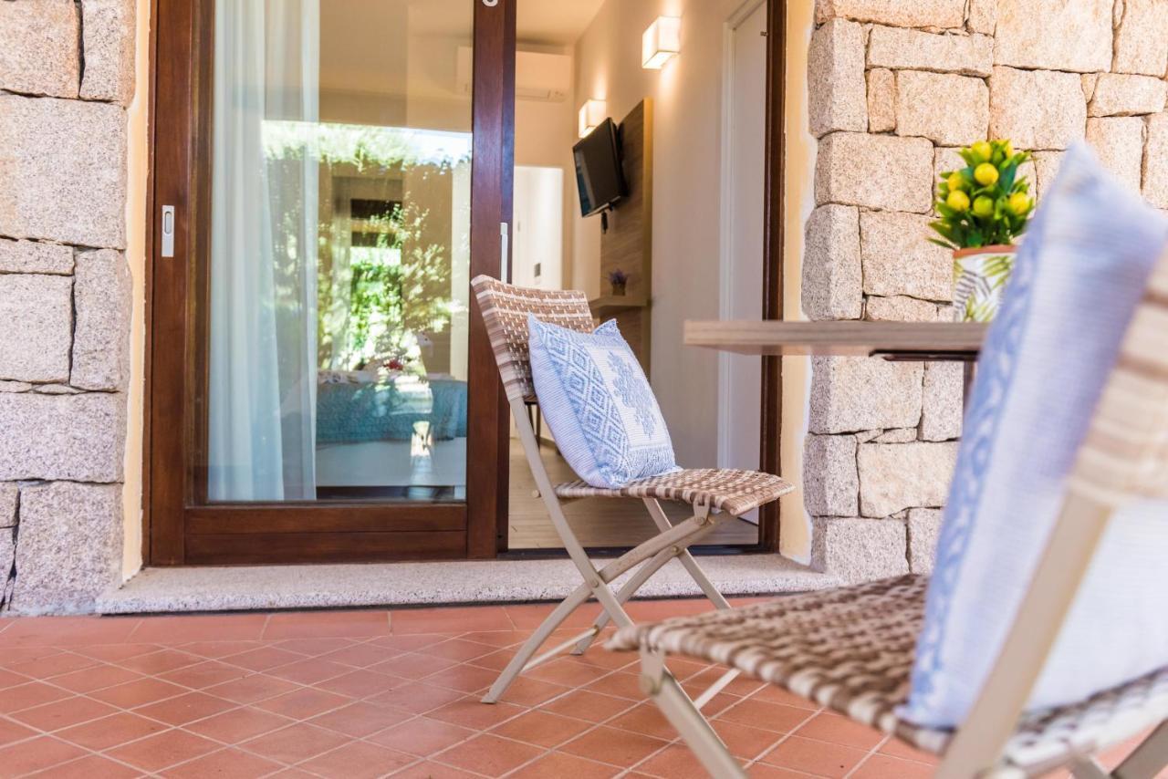 Hotel Relais Del Borgo- Domo à Porto San Paolo  Extérieur photo